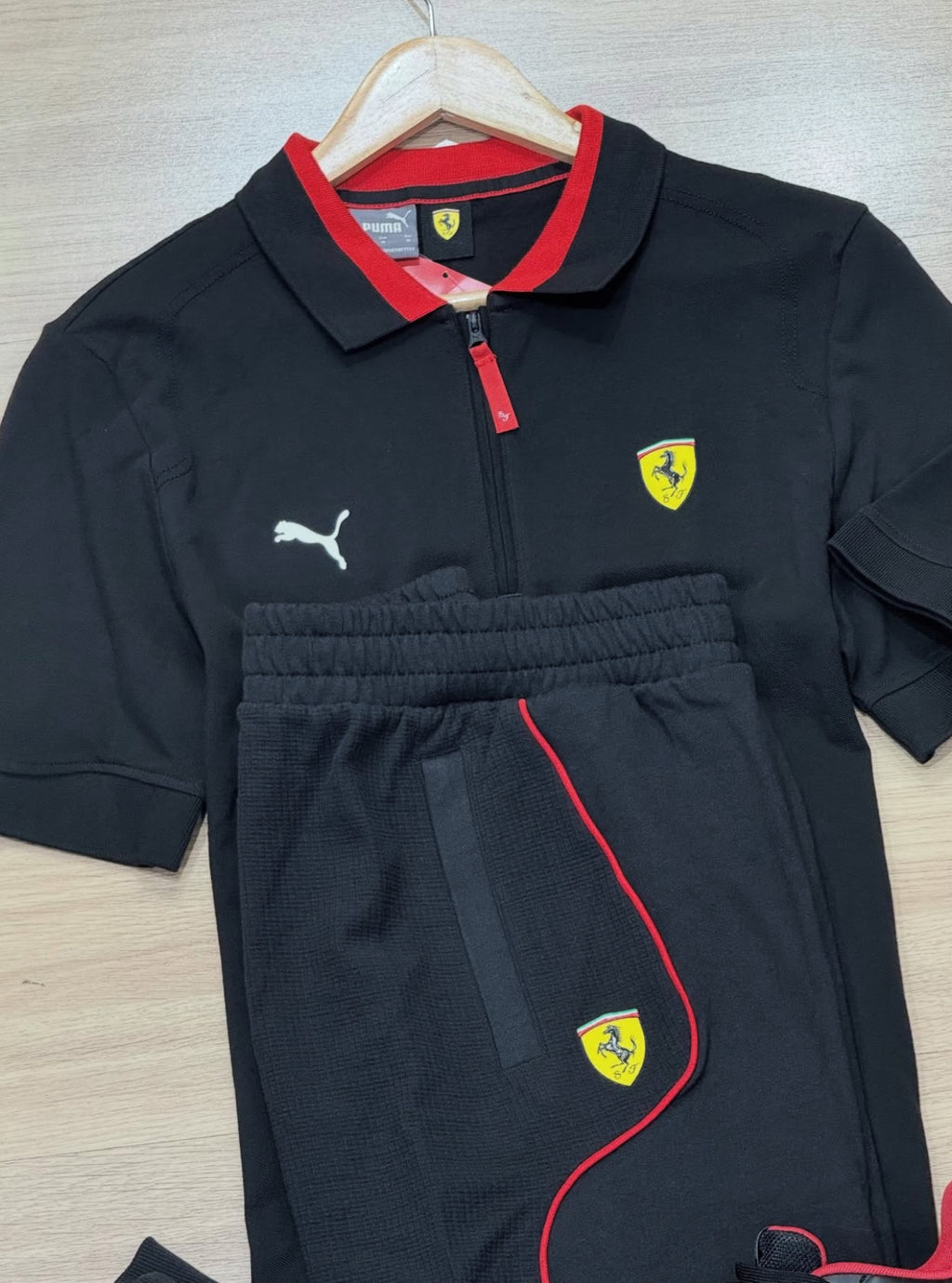 Conjunto Puma x Ferrari
