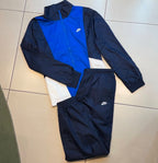 Conjunto Corta Vento Nike