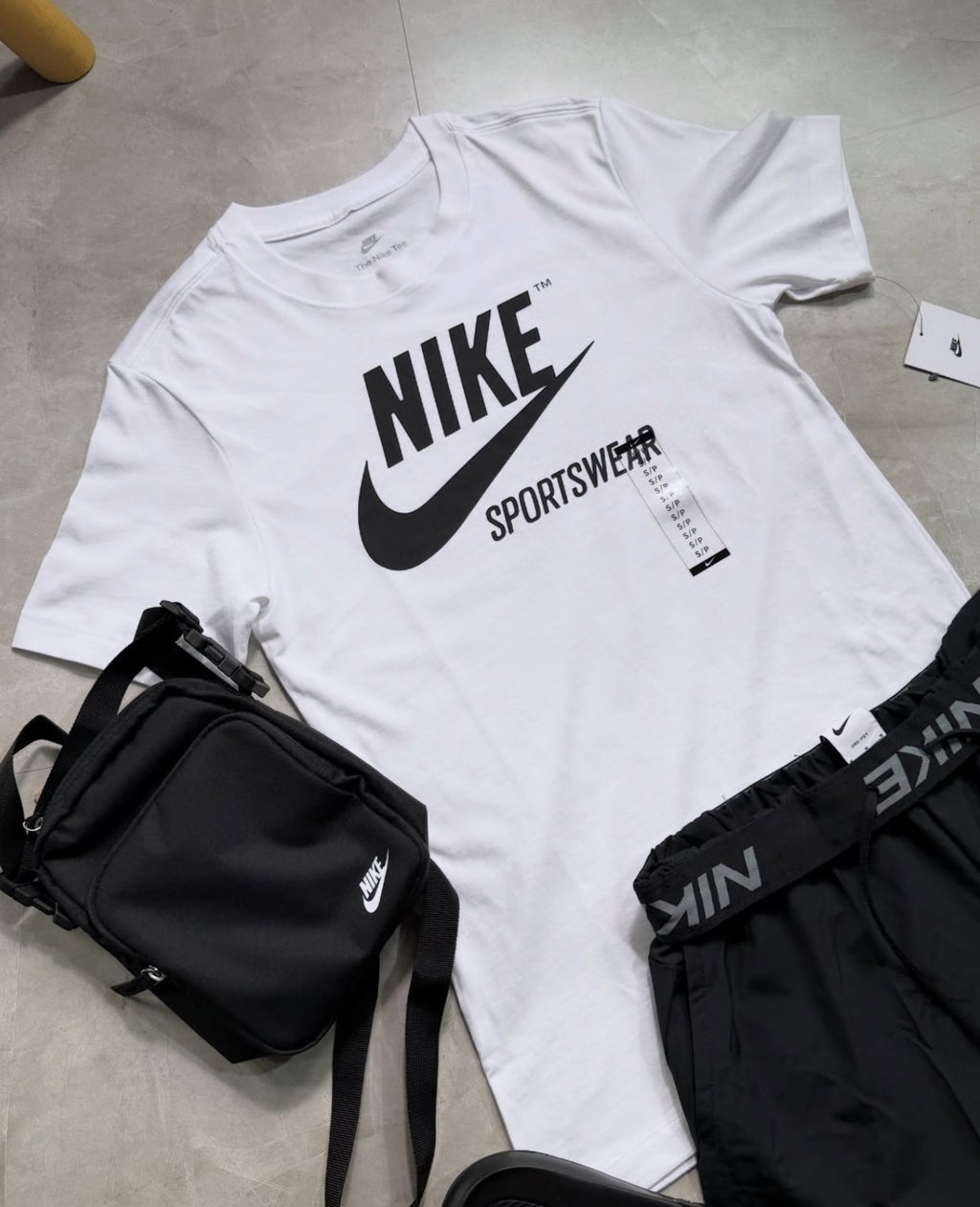 Kit Completo Nike Sportwear