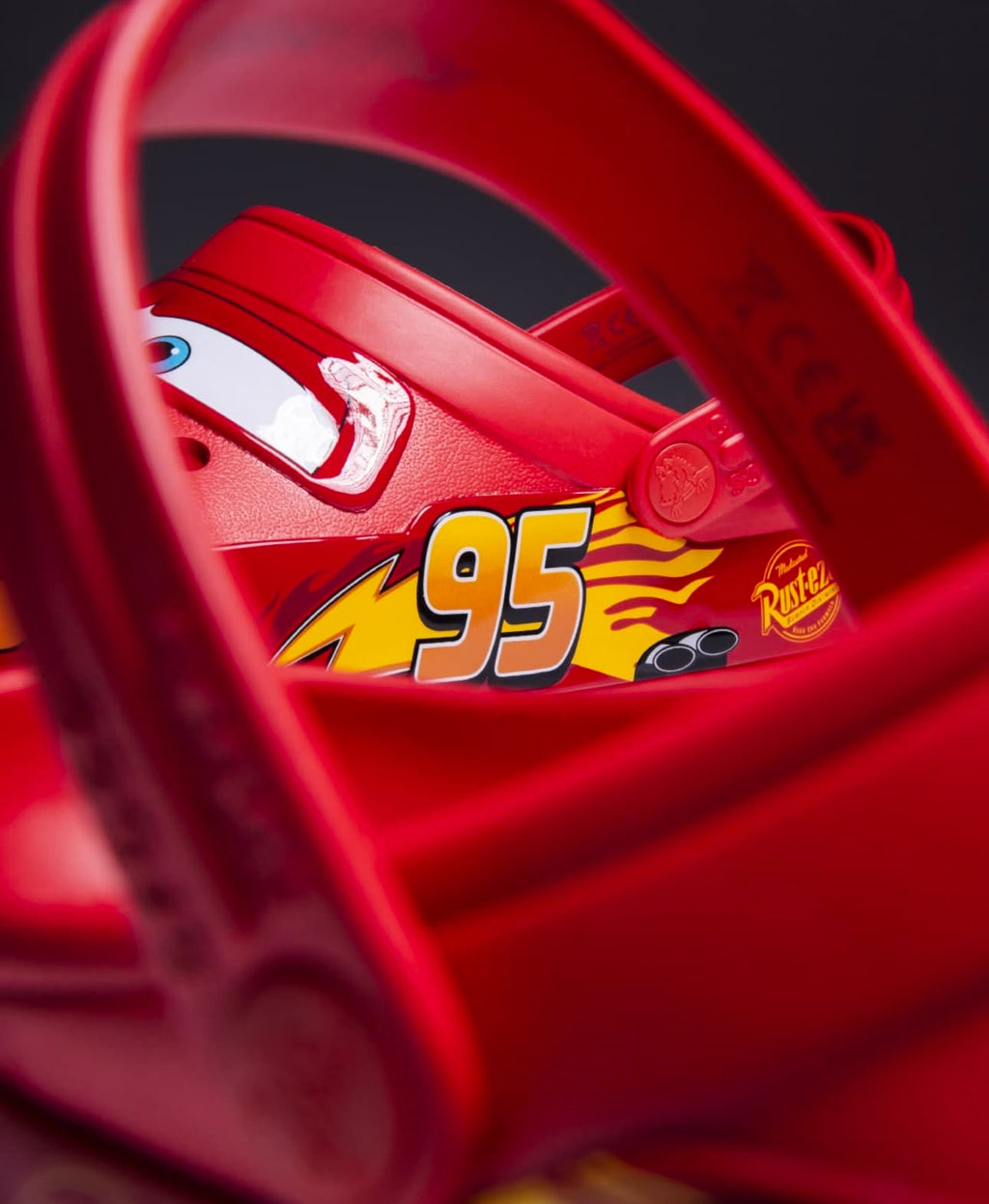 Crocs Mcqueen adulto