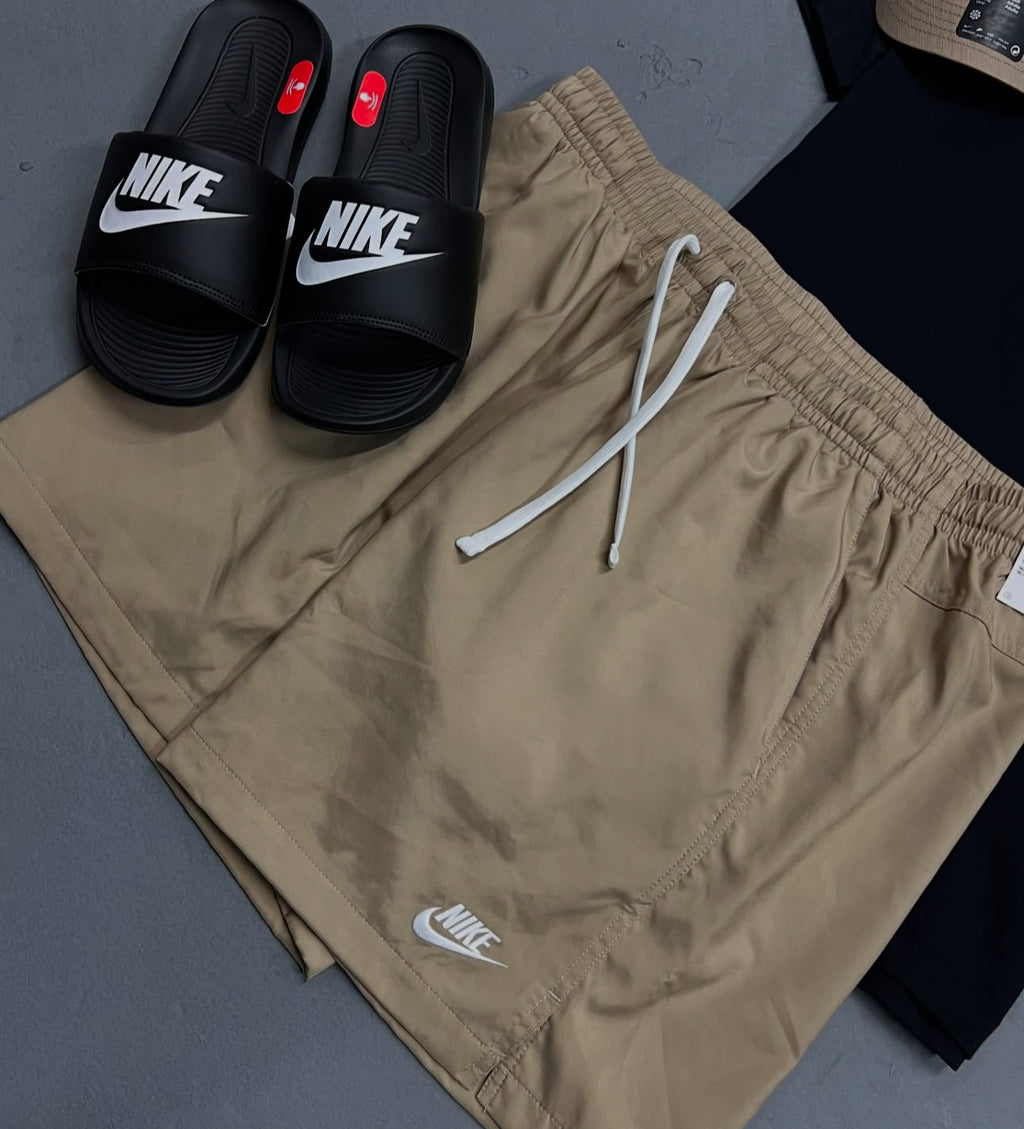 Kit Nike + Chinelo