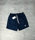 Short Nike Club