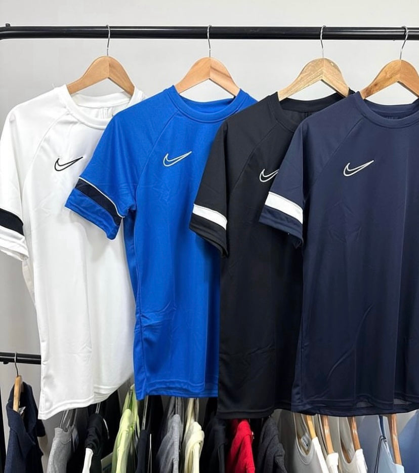 Camisa Nike Dri-Fit (4 peças)