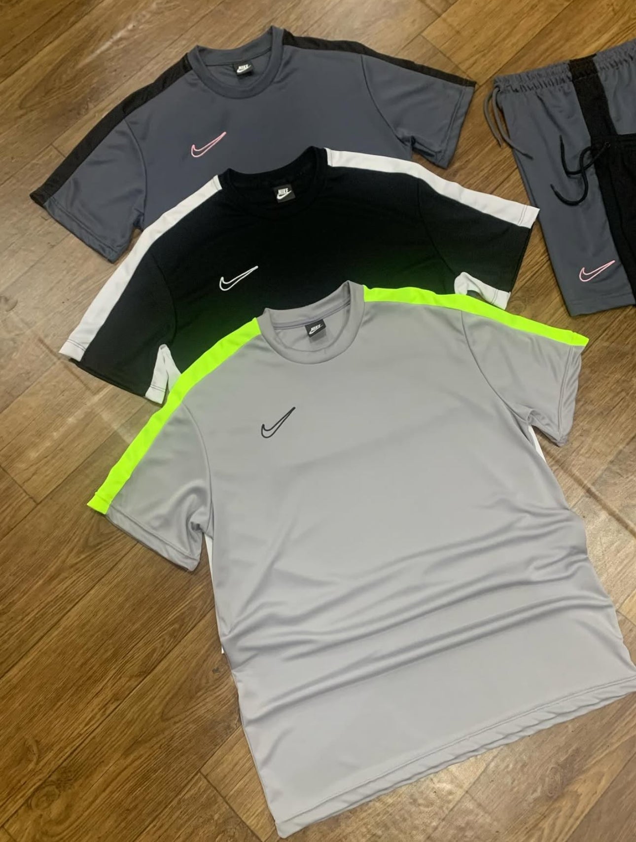 Kit Nike Dri-Fit (3 conjuntos)