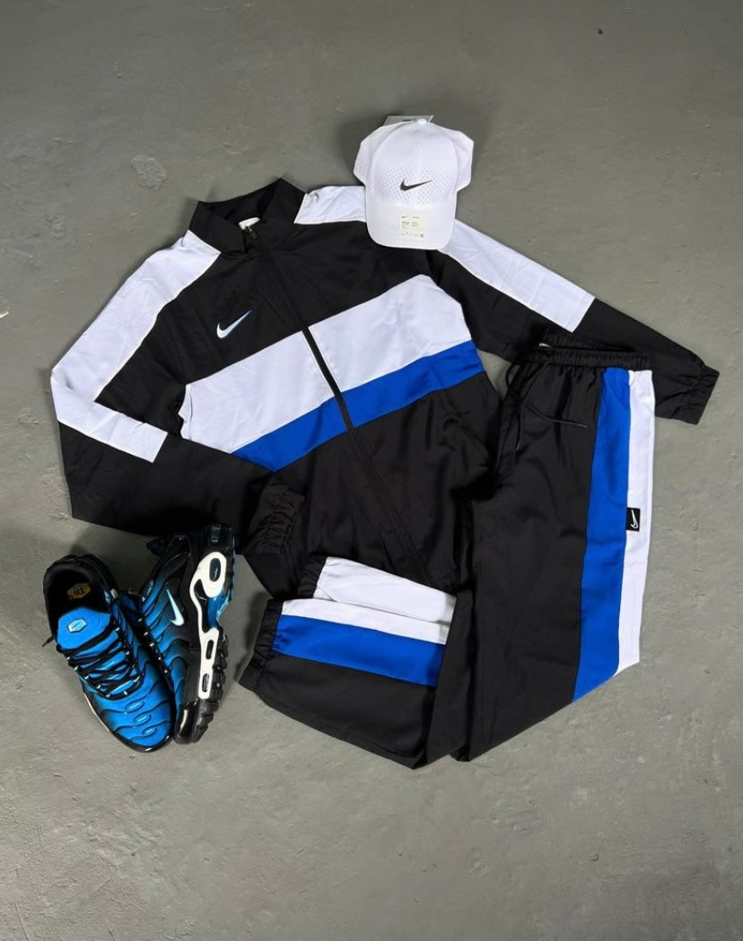 Kit Nike + TN