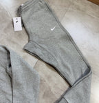 Conjunto Nike Moletom