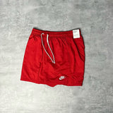 Short Nike Club