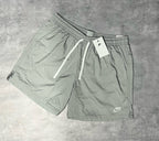 Short Nike Club