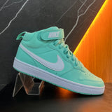 Tênis Nike Court Borough Mid