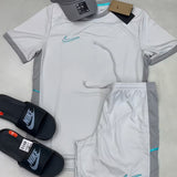 Kit Nike DRI-FIT 2025