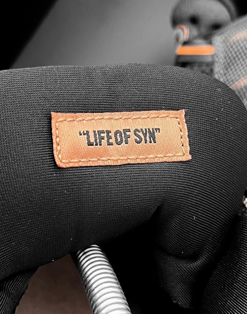 Conjunto Syna X Nike “ Live Yours”