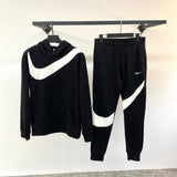 Conjunto NK Swoosh