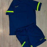 Conjunto Nike DRI-FIT Academy