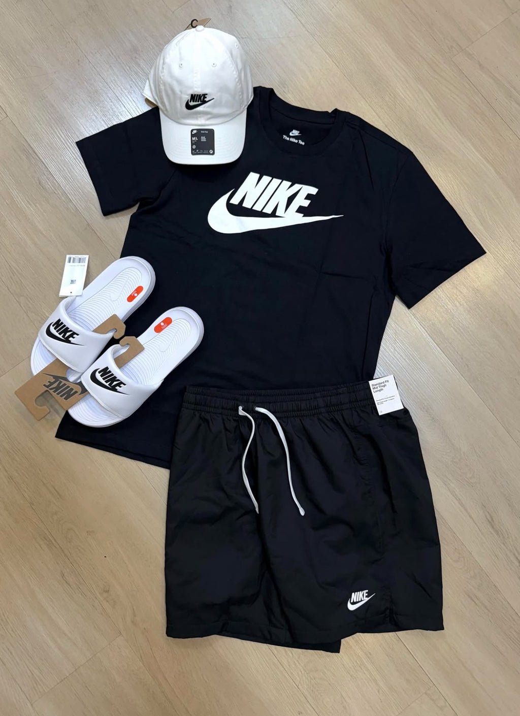 Kit completo Nike +Chinelo Victori One