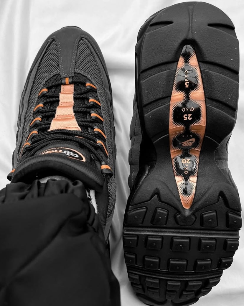 Conjunto Syna X Nike “ Live Yours”