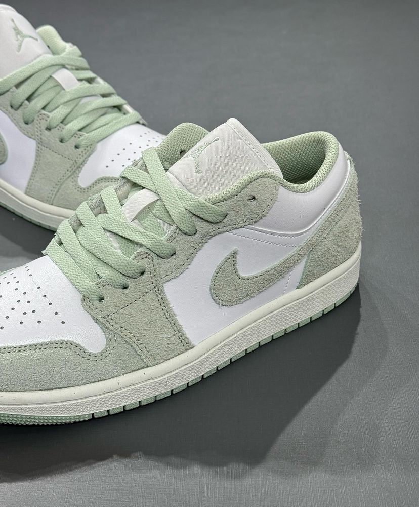 Tênis Air Jordan Low